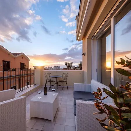 Luxury La Terrazza In Pieno Centro In Apartament Cagliari
